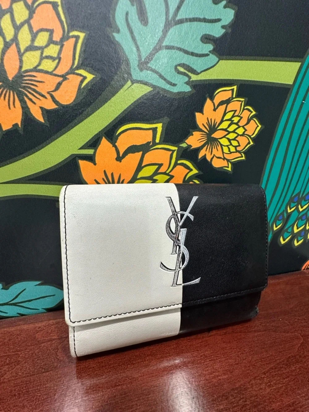Yves Saint Laurent YSL Leather Wallet Black White Logo Trifold - Picture 4 of 12